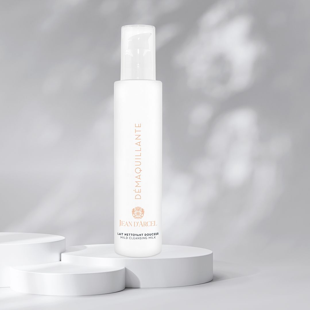 Mild Cleansing Milk – lapte demachiant Douceur pentru curățare calmantă a tenului sensibil - 2