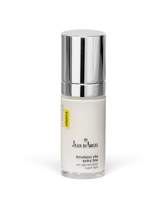Pre-Age Super Light – emulsie cu textură ultrafină pentru fermitate, reducerea ridurilor și încetinirea semnelor de îmbătrânire