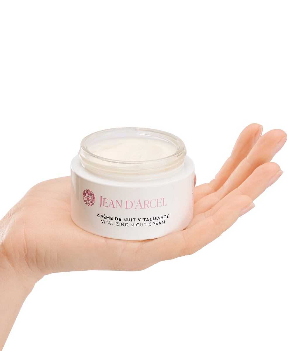Vitalizing Night Cream Caviar – cremă de noapte cu caviar pentru regenerare și ten revitalizat - 4